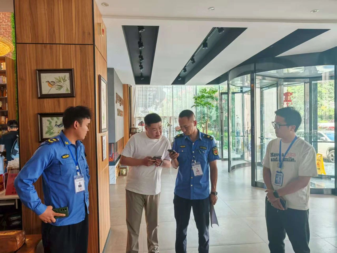 西安街道集中约谈辖区商户 剑指投诉高发领域1.jpg