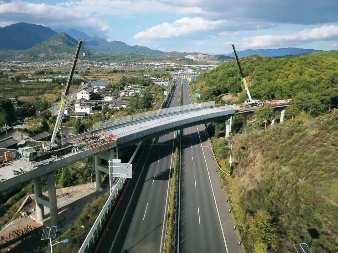古宁高速建设再传捷报 先行段关键工程节点顺利完成